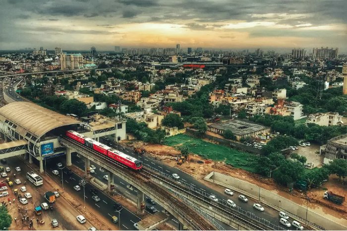 Gurgaon railway station, upgrade, railway station, foot-over bridge, multi-level parking, food court, escalators, solar panels